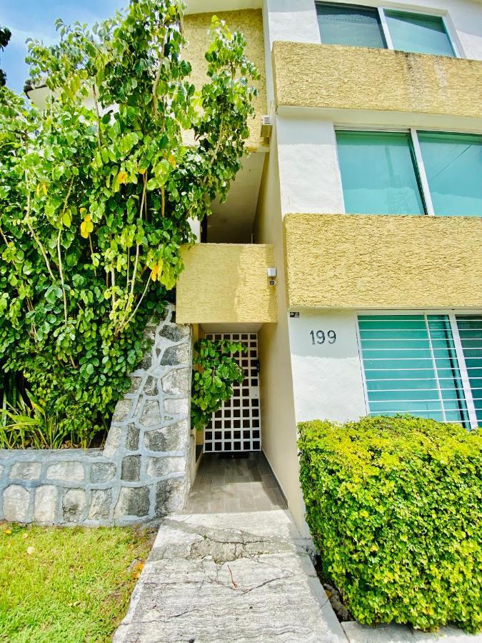 Apartamento Calido Y Moderno En La Entrada De La Zona Hotelera Cancun Luaran gambar
